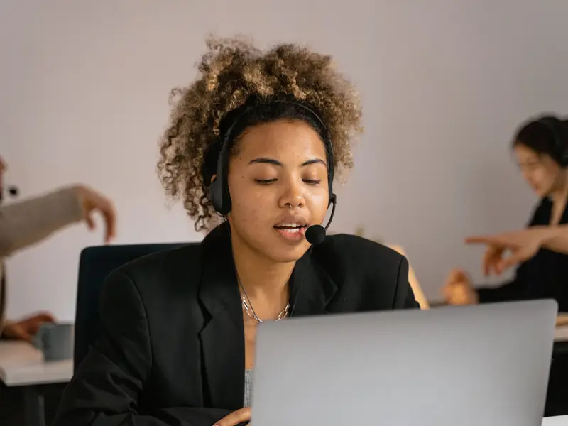 Pecan Hollow dispatcher answering a call